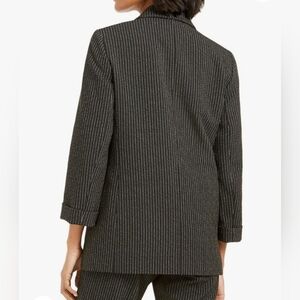 BAR III suit separates